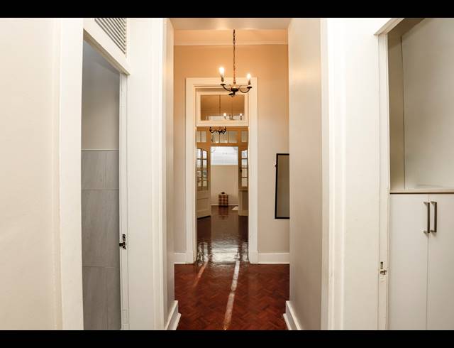 2.5 BEDROOM APARTMENT FOR SALE IN ESSENWOOD